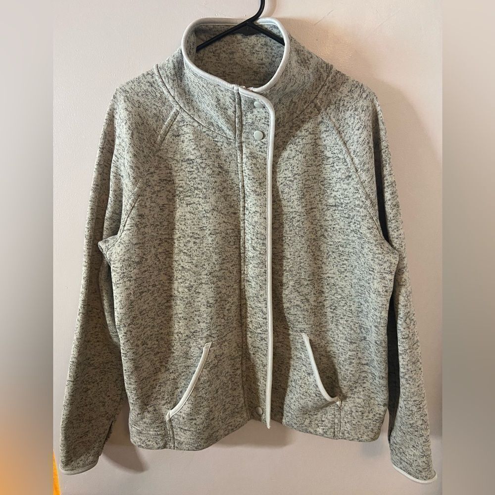 Champion Women’s Zippered Jacket Size Large